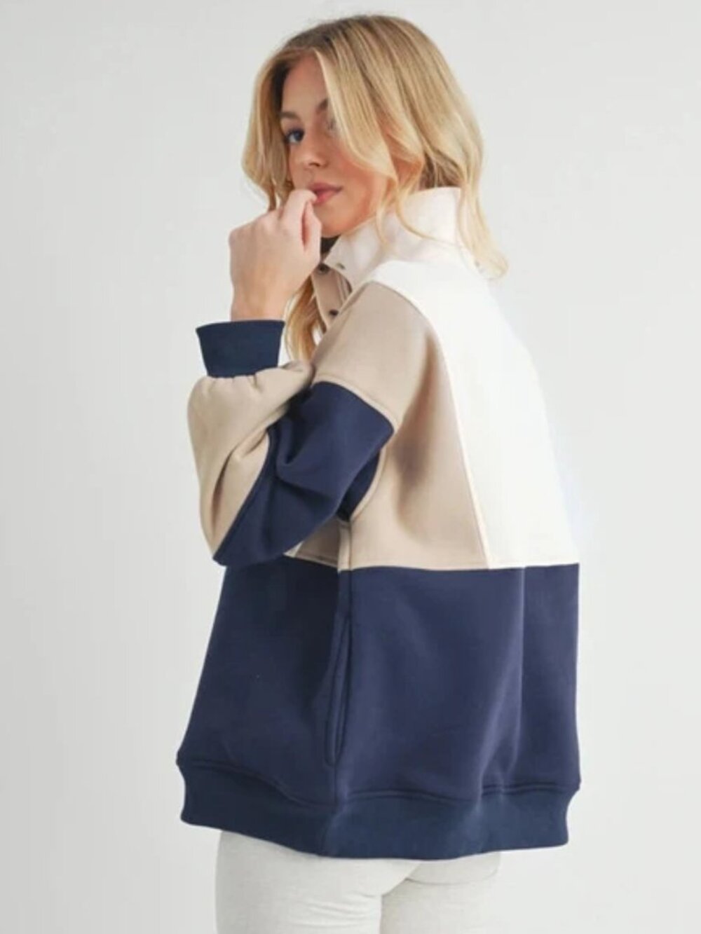 AEMI+CO Colorblock Pullover - Picture 3 of 11